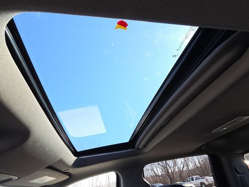 Used 2022 GMC Sierra 2500 Denali w/ Denali Ultimate Package image 28