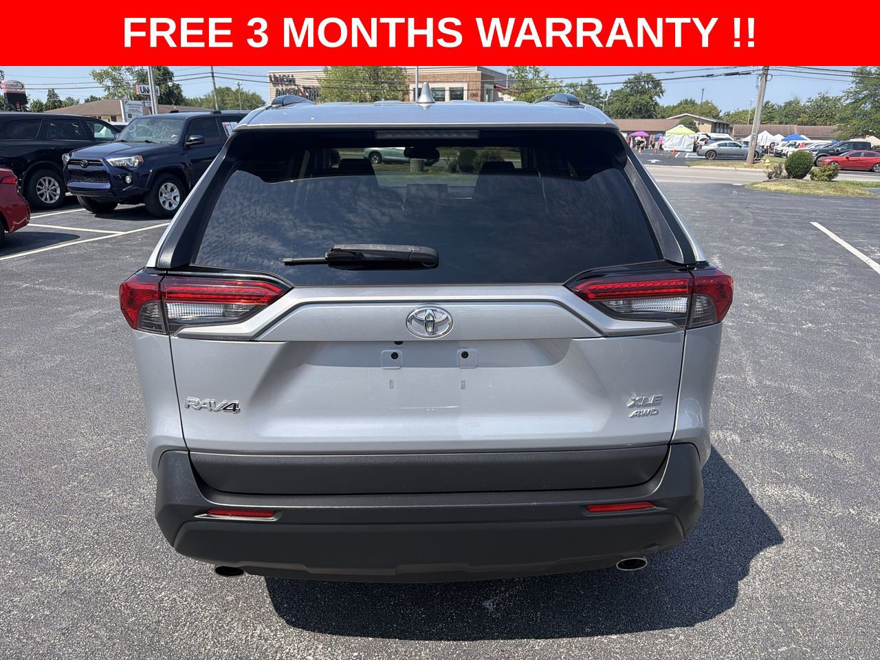 Used 2021 Toyota RAV4 XLE AWD/4WD image 28
