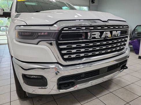 Used 2025 RAM 1500 Limited AWD/4WD image 22