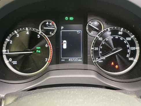 Used 2023 Lexus GX 460 Premium w/ Premium Package AWD/4WD image 39