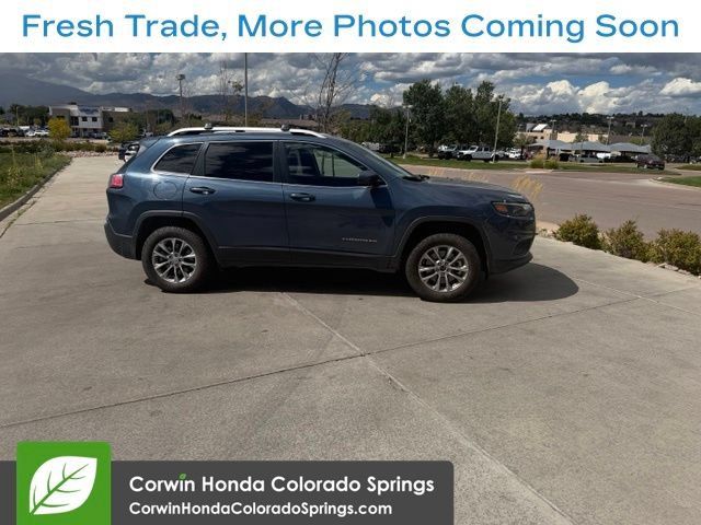 Used 2021 Jeep Cherokee Latitude Plus w/ Mopar Interior Package AWD/4WD image 8