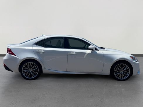 Used 2015 Lexus IS 250 w/ Navigation System Package RWD image 6