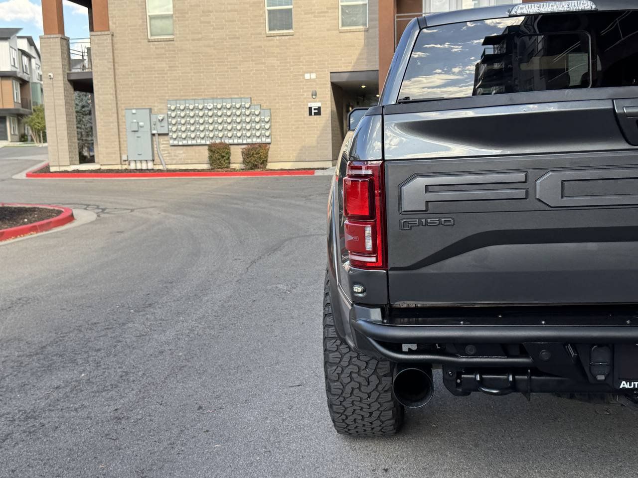 Used 2020 Ford F150 Raptor w/ Equipment Group 802A Luxury AWD/4WD image 5