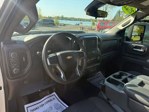 Used 2022 Chevrolet Silverado 2500 Custom w/ Gooseneck/5TH Wheel Package AWD/4WD image 11