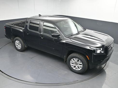 Certified 2022 Nissan Frontier SV w/ Technology Package image 32