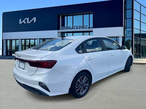 Certified 2023 Kia Forte LXS FWD image 6