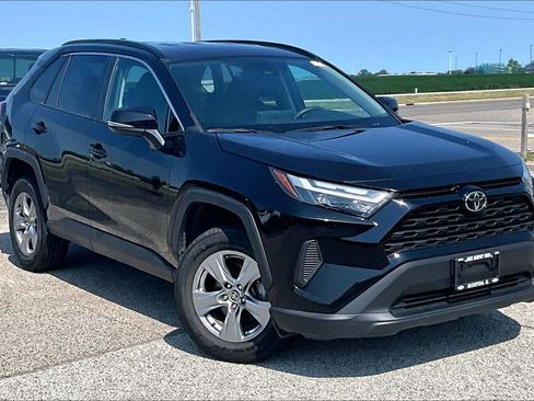Used 2024 Toyota RAV4 XLE FWD image 36
