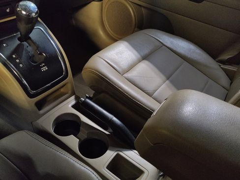 Used 2015 Jeep Patriot Limited FWD image 26