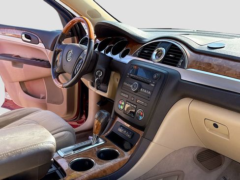 Used 2008 Buick Enclave CX w/ Driver Confidence Package image 5