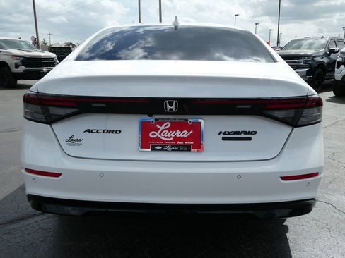 Used 2025 Honda Accord Touring image 6
