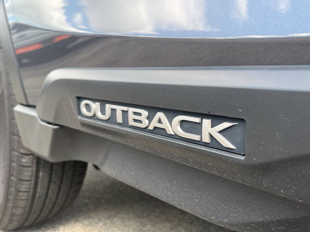 Used 2024 Subaru Outback Premium AWD/4WD image 12