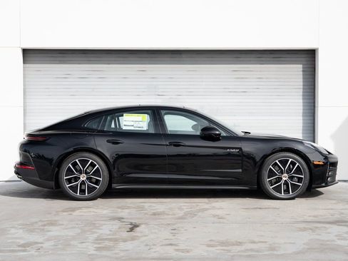New 2026 Porsche Panamera 4 image 8