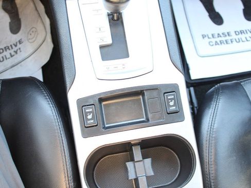 Used 2014 Subaru Outback 2.5i Limited AWD/4WD image 18
