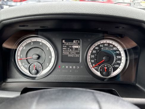 Used 2019 RAM 1500 Classic SLT RWD image 17