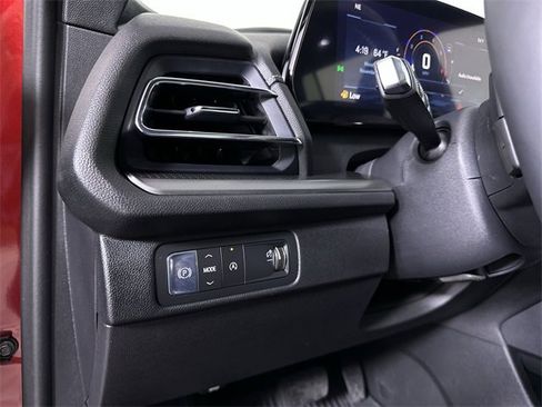 New 2026 Chevrolet Traverse LT w/ Sun and Wheel Package image 18