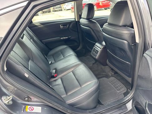 Used 2018 Toyota Avalon XLE image 37