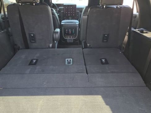 Certified 2025 GMC Yukon AT4 Ultimate AWD/4WD image 24