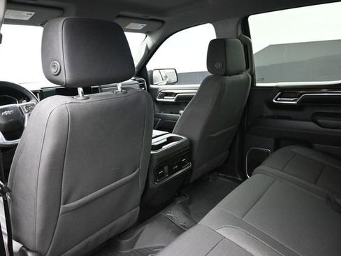Used 2024 Chevrolet Silverado 1500 RST AWD/4WD image 18
