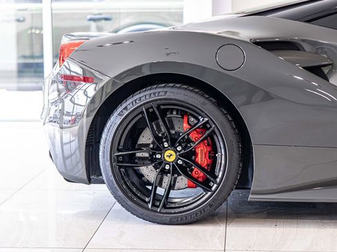 Used 2018 Ferrari 488 GTB Base image 13