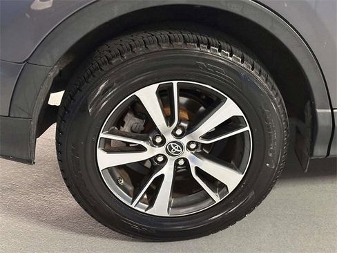 Used 2018 Toyota RAV4 XLE image 12
