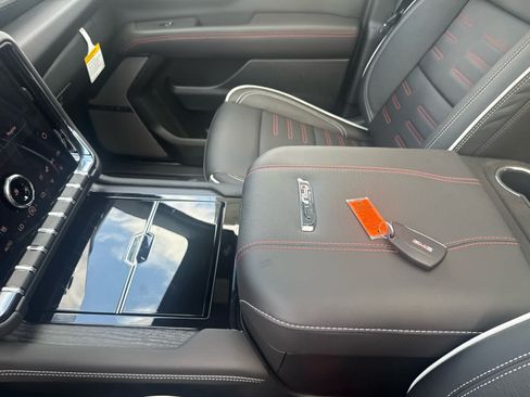 New 2026 GMC Yukon AT4 Ultimate AWD/4WD image 20