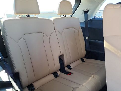 New 2026 Audi Q7 2.0T Premium image 29
