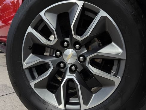 Used 2023 Chevrolet Silverado 1500 LT AWD/4WD image 10
