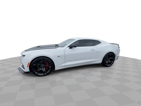Used 2020 Chevrolet Camaro SS image 4