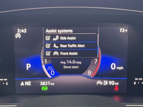 Used 2024 Volkswagen Tiguan SE w/ Panoramic Sunroof Package image 22