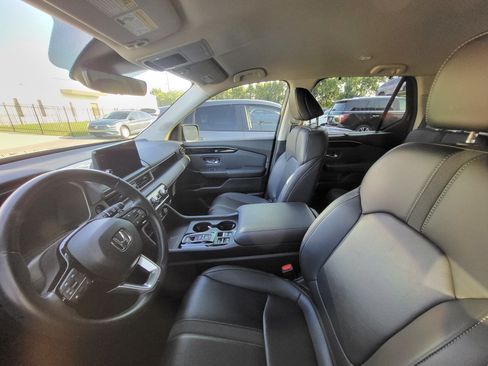 Used 2023 Honda Pilot EX-L image 10