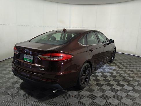 Used 2019 Ford Fusion SE FWD image 7
