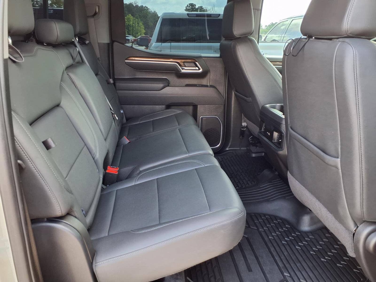 Used 2025 Chevrolet Silverado 1500 RST w/ Convenience Package II AWD/4WD image 19
