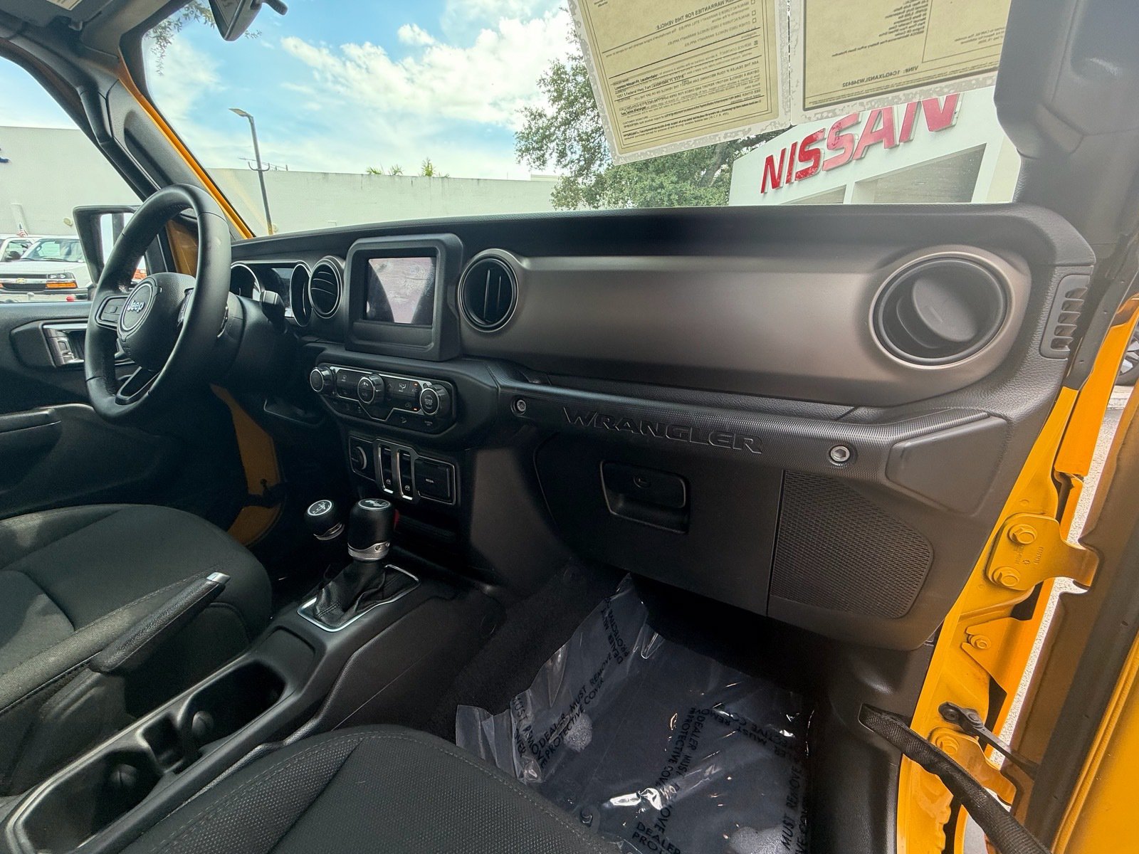 Used 2020 Jeep Wrangler Sport AWD/4WD image 15