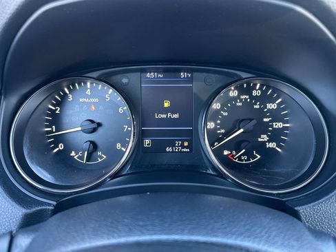 Used 2019 Nissan Rogue S image 15