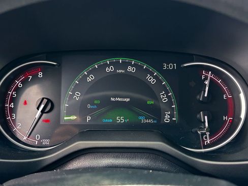Used 2025 Toyota RAV4 XLE FWD image 29