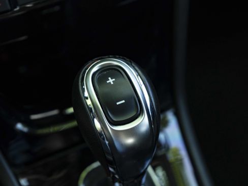 Used 2018 Buick Encore Preferred w/ Experience Buick Package FWD image 29