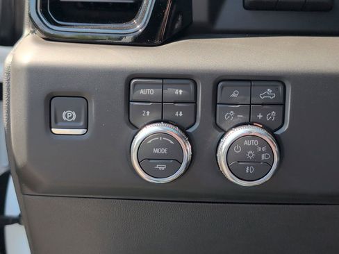 New 2026 GMC Sierra 1500 AT4X image 27