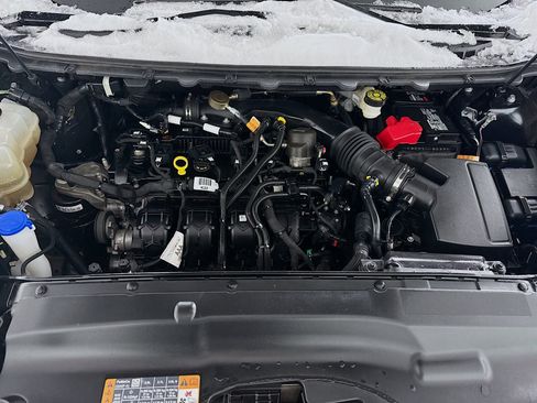 Used 2022 Ford Edge SE w/ Black Appearance Package image 10