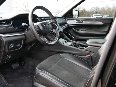 Used 2021 Jeep Grand Cherokee L Laredo image 11