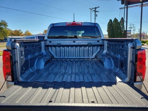 Used 2024 Chevrolet Colorado Trail Boss AWD/4WD image 7
