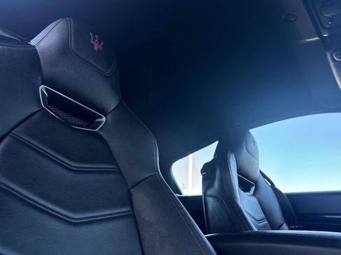Used 2016 Maserati GranTurismo Sport RWD image 15
