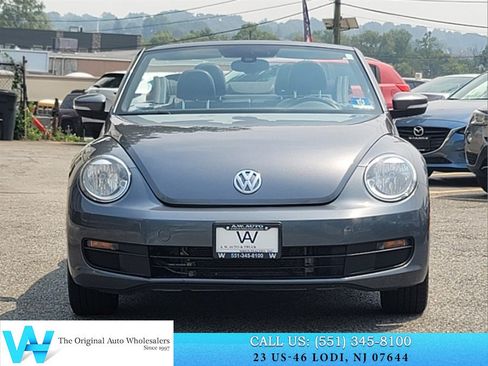 Used 2016 Volkswagen Beetle 1.8T S FWD image 2