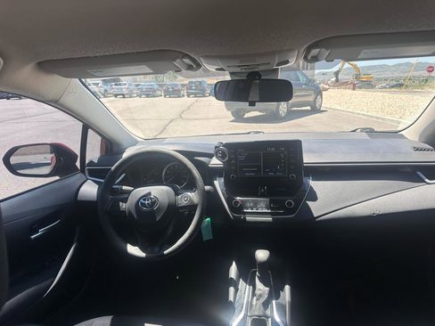 Used 2021 Toyota Corolla LE FWD image 20