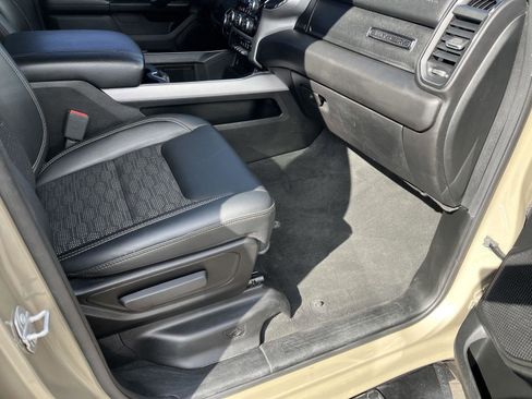 Used 2020 RAM 1500 Big Horn w/ Built-to-serve Edition image 27