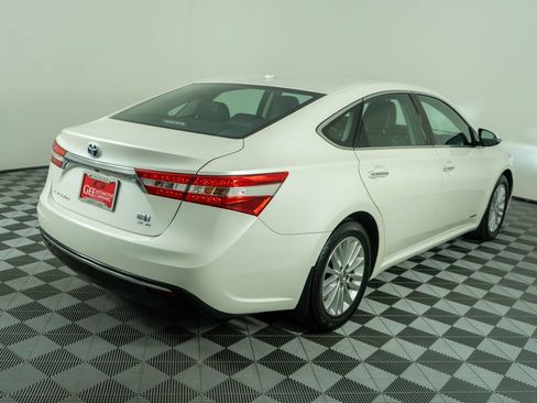 Used 2014 Toyota Avalon XLE Touring FWD image 6