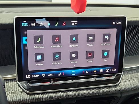 Certified 2025 Volkswagen Tiguan S FWD image 19