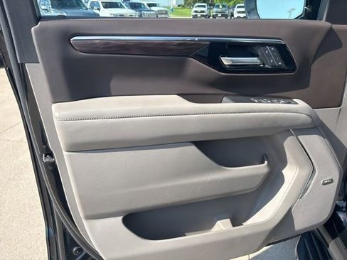 Certified 2025 Chevrolet Tahoe LT w/ Comfort Package AWD/4WD image 12