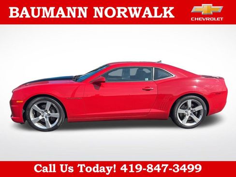 Used 2011 Chevrolet Camaro SS RWD image 2