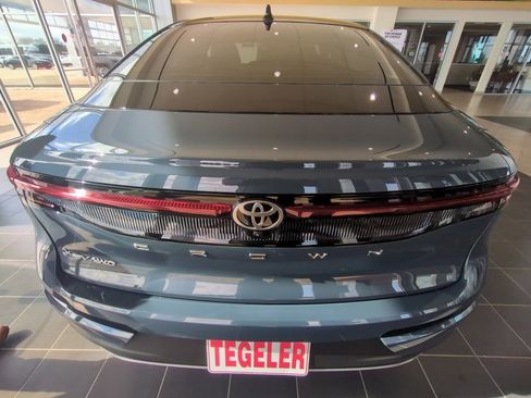 New 2026 Toyota Crown XLE image 6