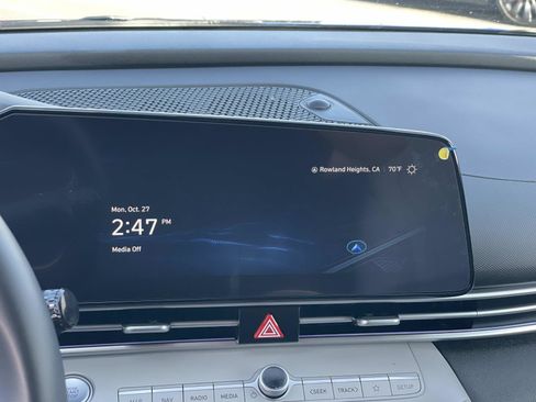 Certified 2023 Hyundai Elantra Limited image 10